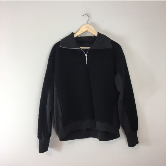 Women’s Lululemon Black Stand Out Sherpa 1/2 Zip Size 12 - Picture 3 of 13